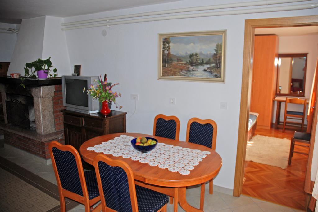 Apartment Vito *